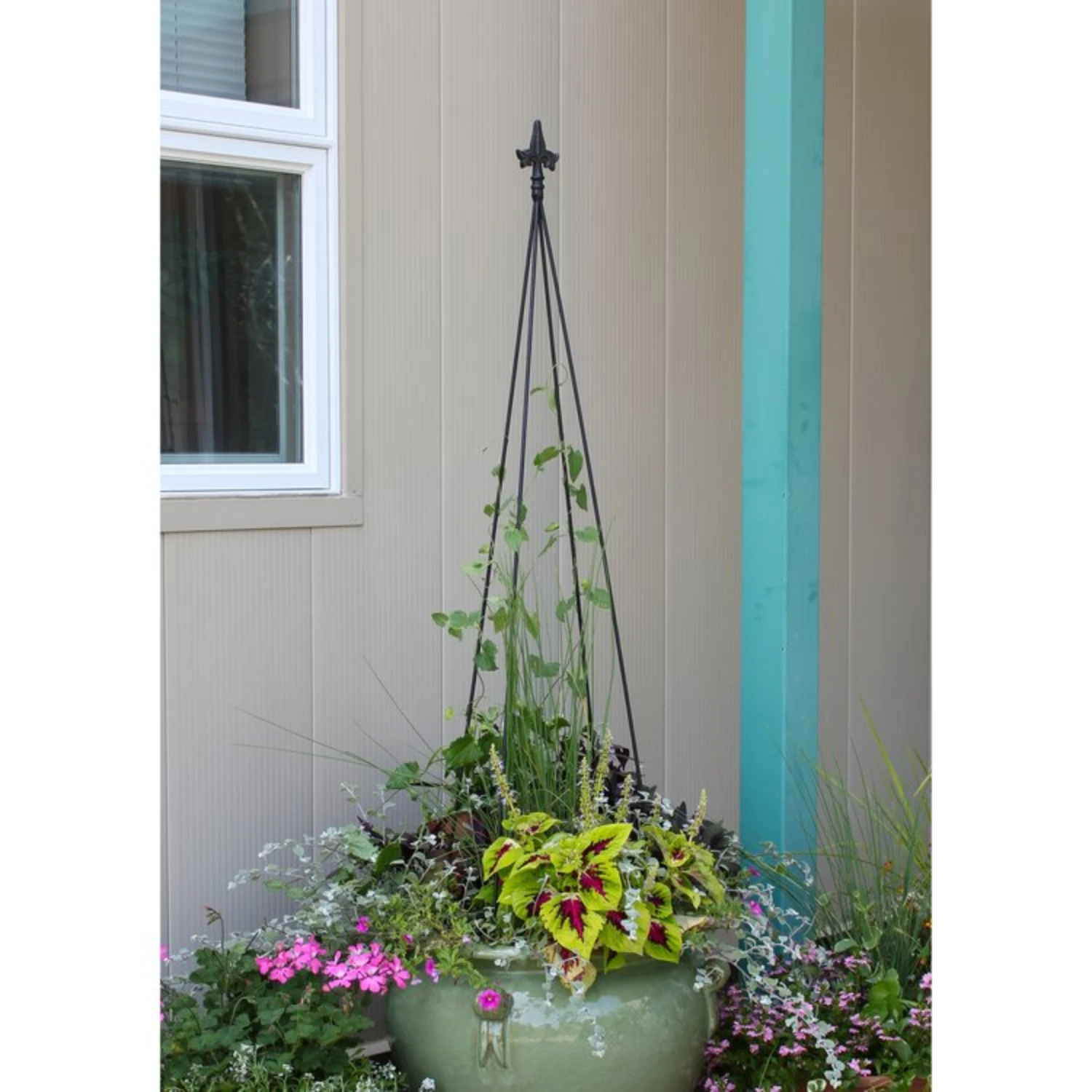 Fleur-De-Lis Garden Trellises 4 Fleur-De-Lis Garden Trellises - Image 4