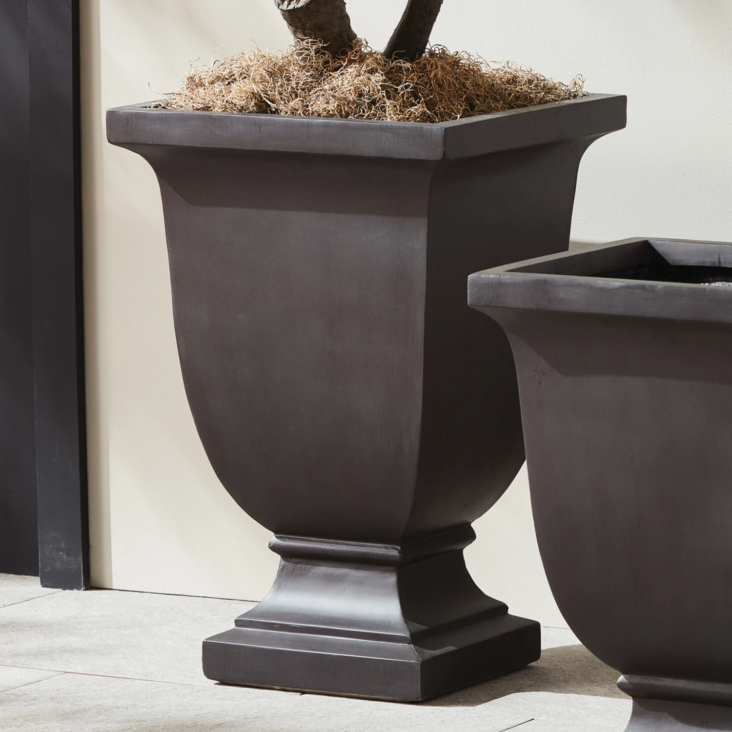 Large Fibreclay Beckett Square Footed Planter 3 Large Fibreclay Beckett Square Footed Planter - Image 3