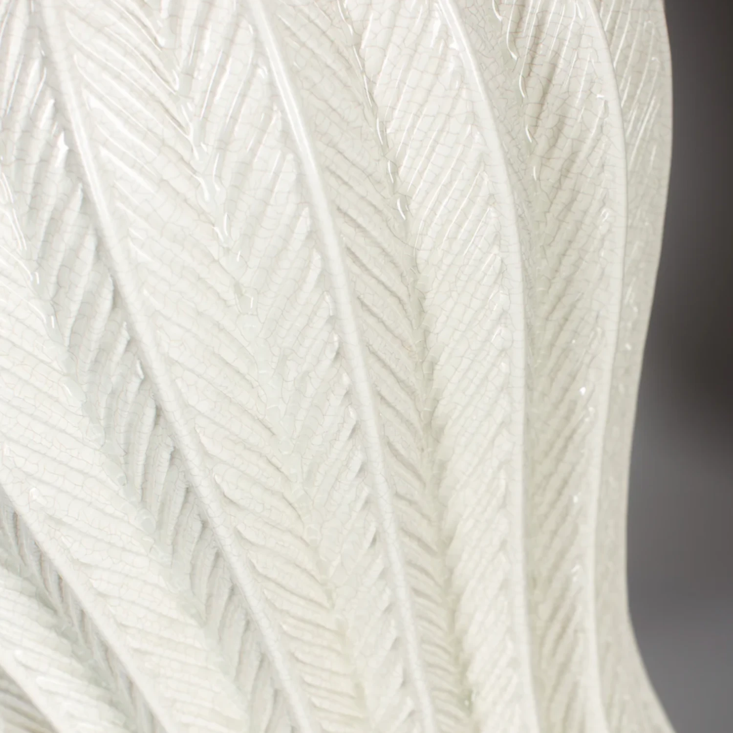 Winter Leaves Table Lamp In Off-White 2 Winter Leaves Table Lamp In Off-White - Image 2