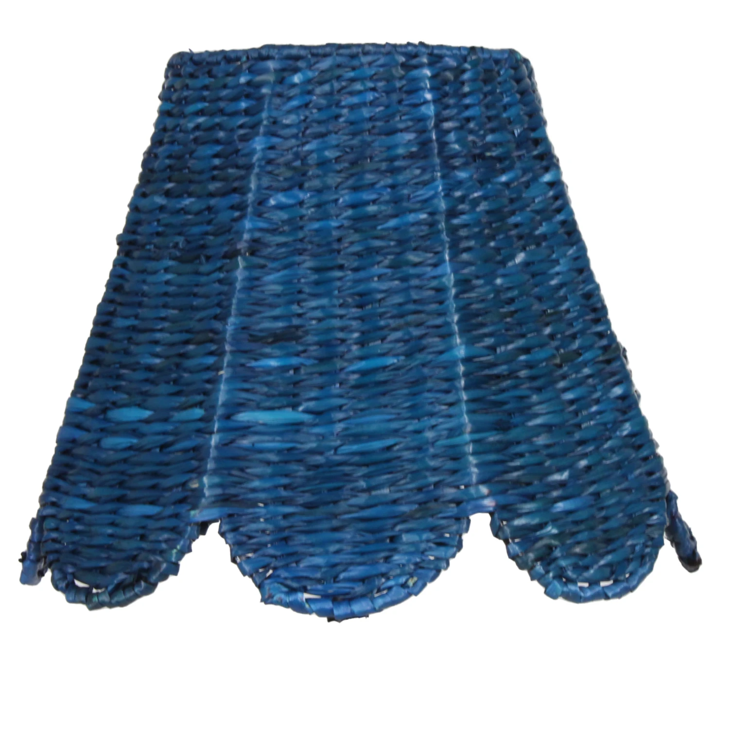 Woven Seagrass Lampshade, Scallopedin Navy 2 Woven Seagrass Lampshade, Scallopedin Navy - Image 2