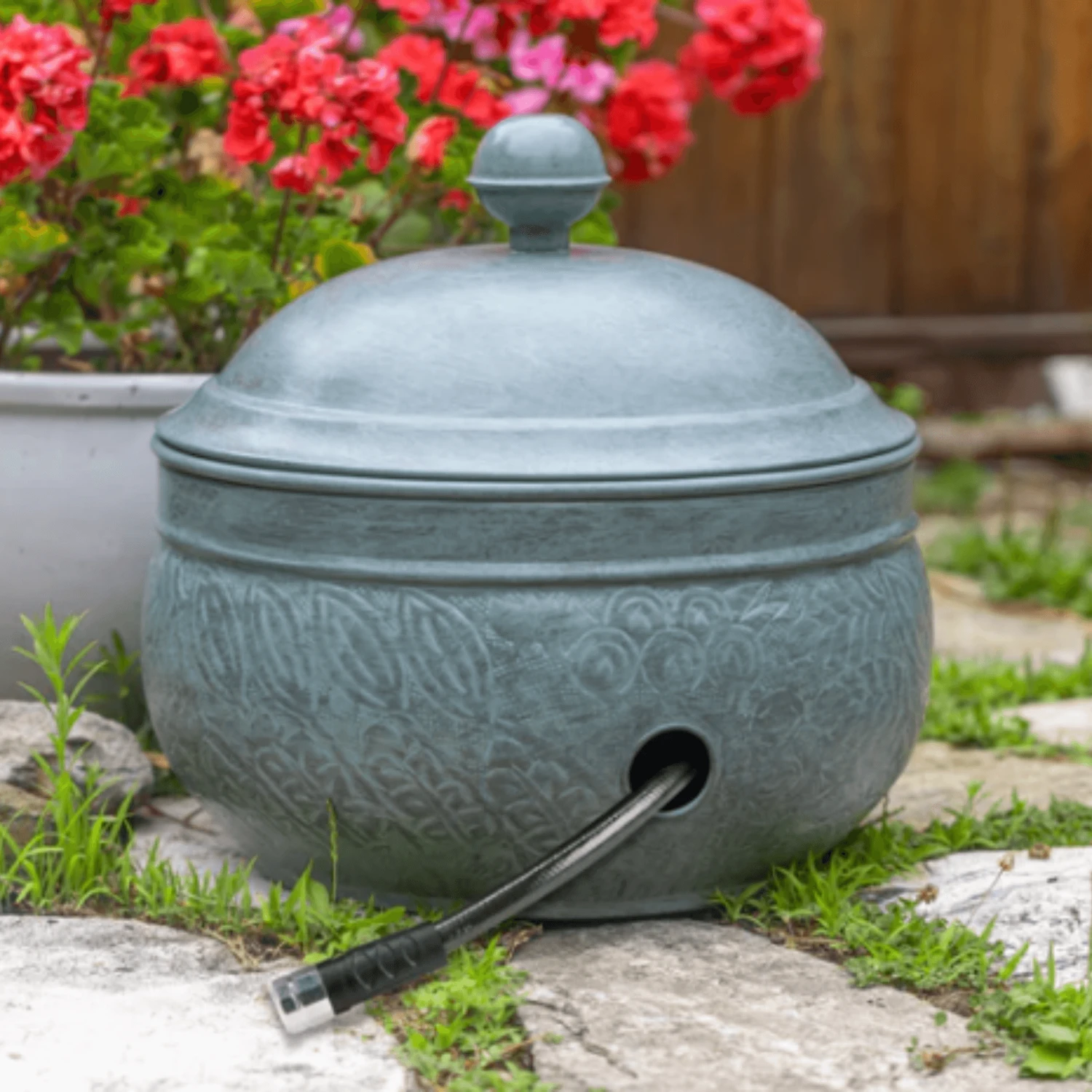 Blue Verde Hose Pot With Lid 2 Blue Verde Hose Pot With Lid - Image 2