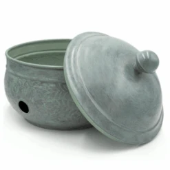 Blue Verde Hose Pot With Lid 11 Blue Verde Hose Pot With Lid -Famous Furniture Store blue verde hose pot with lid garden tools and accessories the well appointed house 5