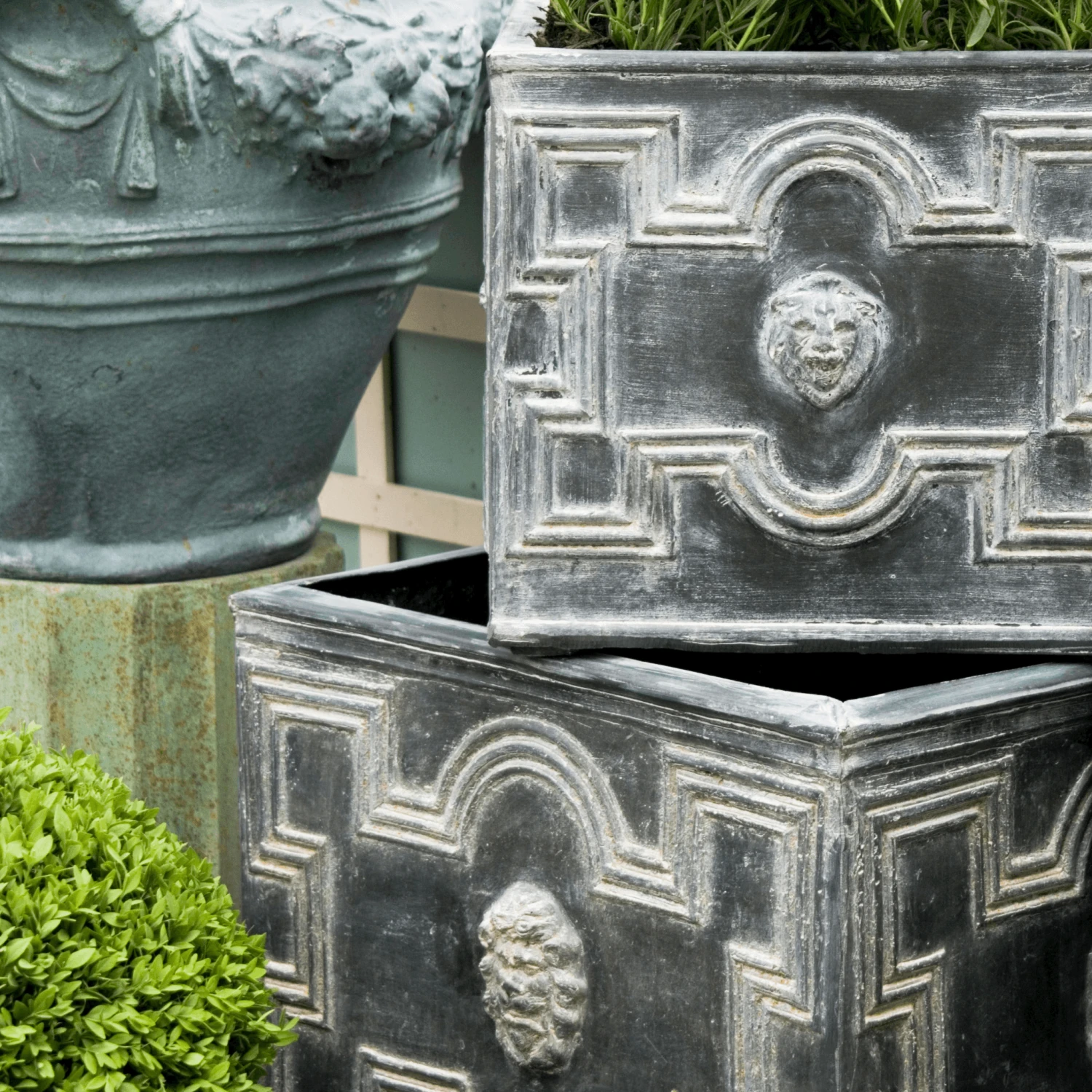 Elizabethan Outdoor Square Garden Planter 7 Elizabethan Outdoor Square Garden Planter - Image 7
