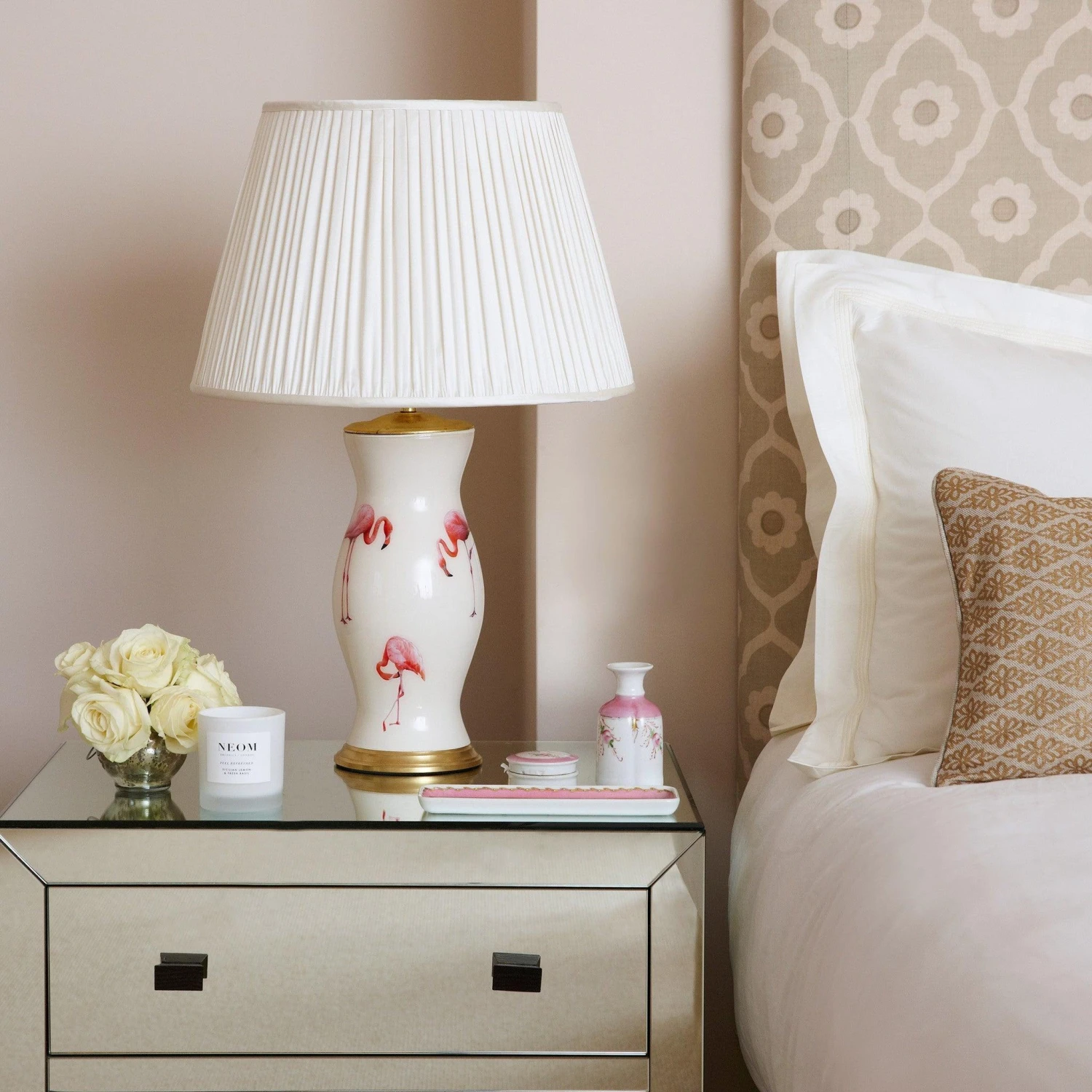 Handmade Glass Pink Flamingo Design Decoupage Lamp 2 Handmade Glass Pink Flamingo Design Decoupage Lamp - Image 2