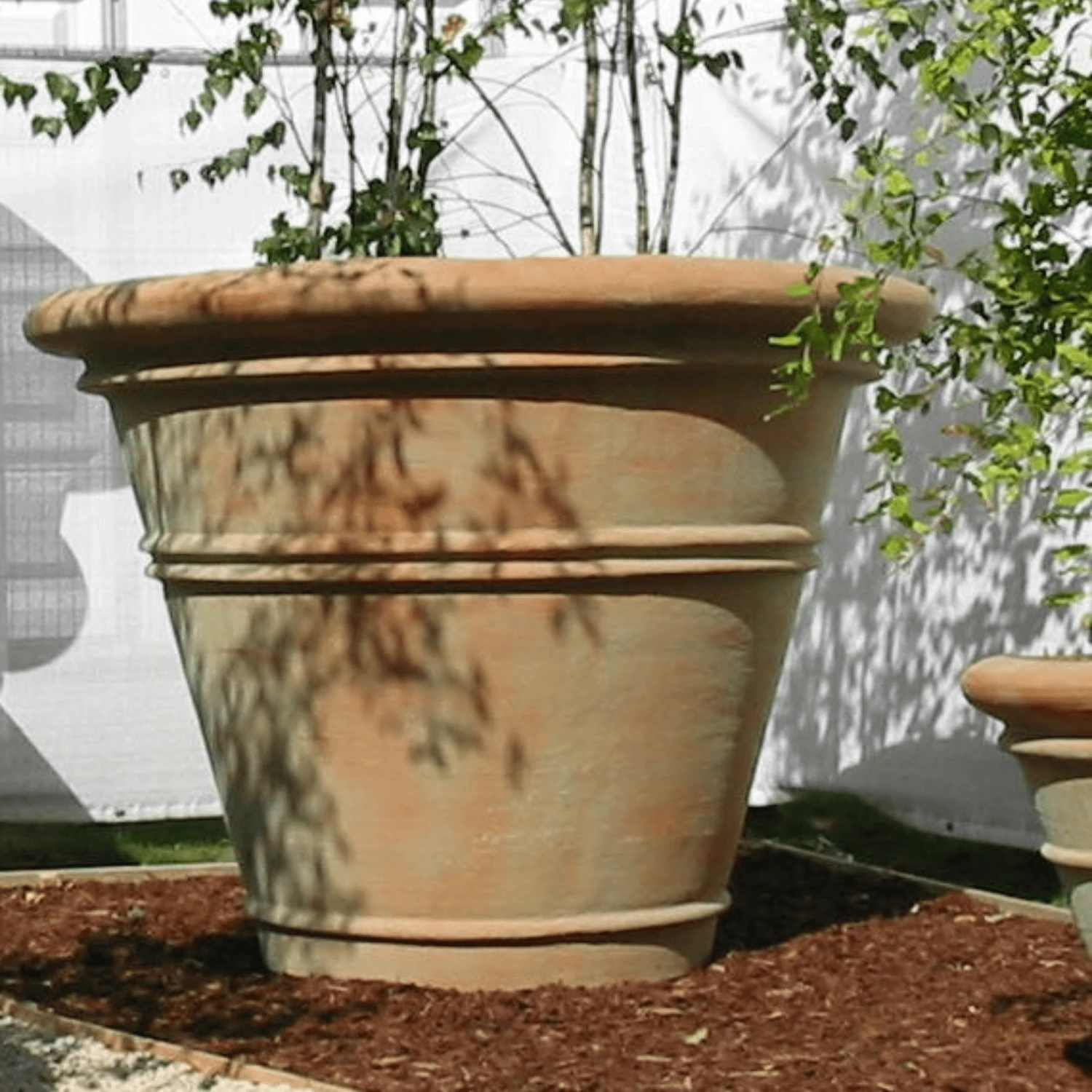 Large Classic Outdoor Garden Pot 4 Large Classic Outdoor Garden Pot - Image 4