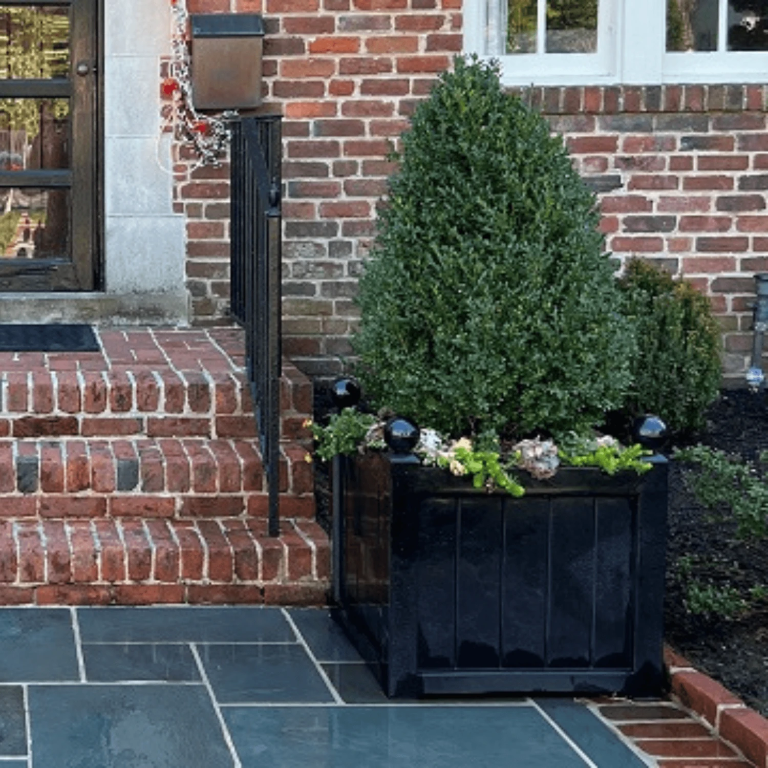 Manchester Classic Slatted Outdoor Garden Planter 6 Manchester Classic Slatted Outdoor Garden Planter - Image 6