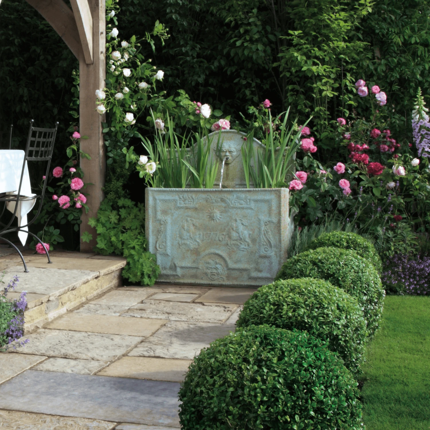 Medieval Garden Tank Fountain 2 Medieval Garden Tank Fountain - Image 2