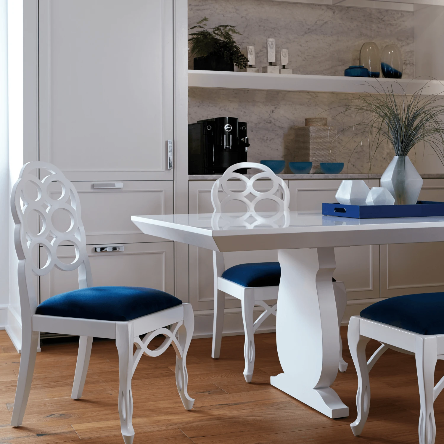 White Lacquered Wood Porto Dining Table 2 White Lacquered Wood Porto Dining Table - Image 2