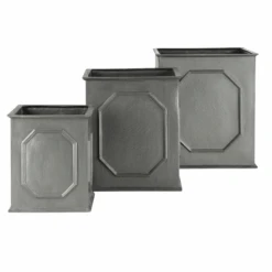 William Traditional Garden Planter