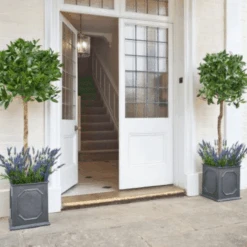 William Traditional Garden Planter 19 William Traditional Garden Planter -Famous Furniture Store william traditional garden planter outdoor planters the well appointed house 8