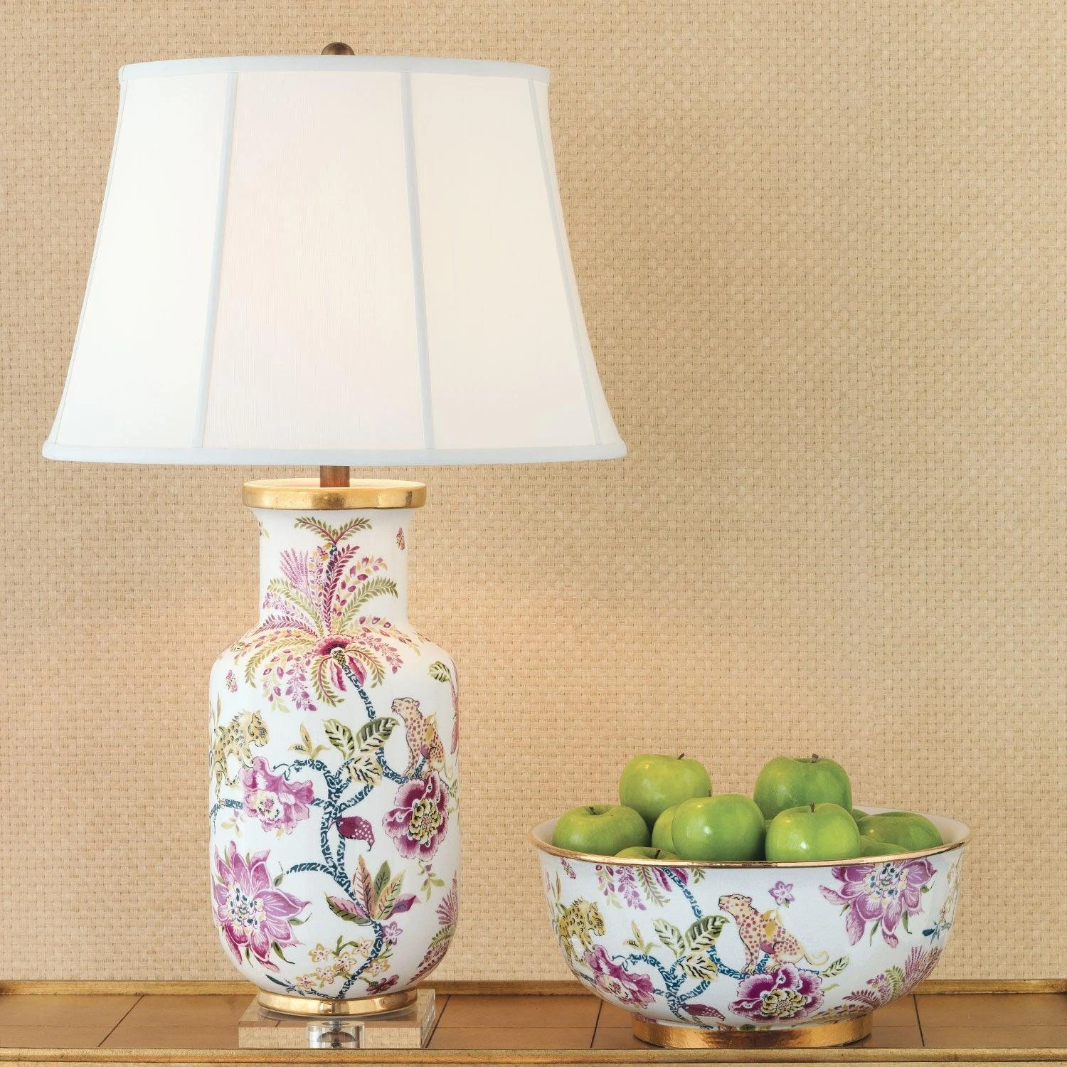 Williamsburg Pink And White Table Lamp 2 Williamsburg Pink And White Table Lamp - Image 2